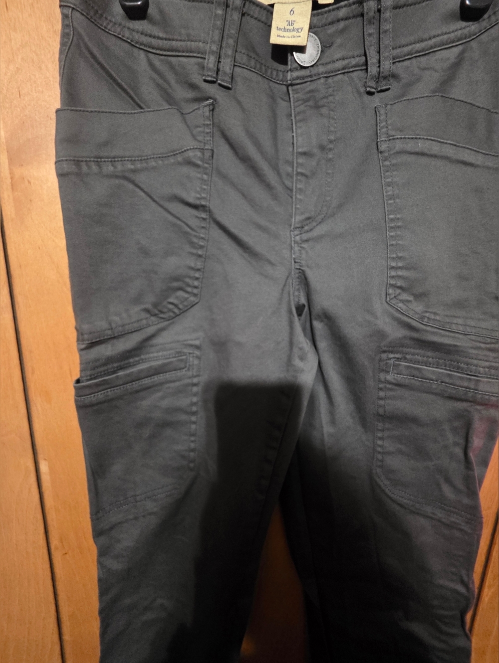 Democracy AB Technology- Black Slim Mid-Rise Pants- Size 6 - Picture 3 of 5